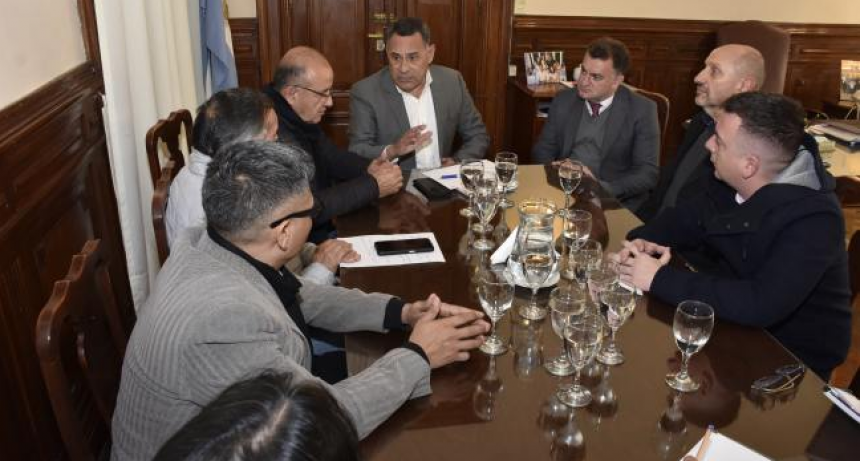 Jaldo espera firmar acuerdos con todos los gremios hasta el viernes
