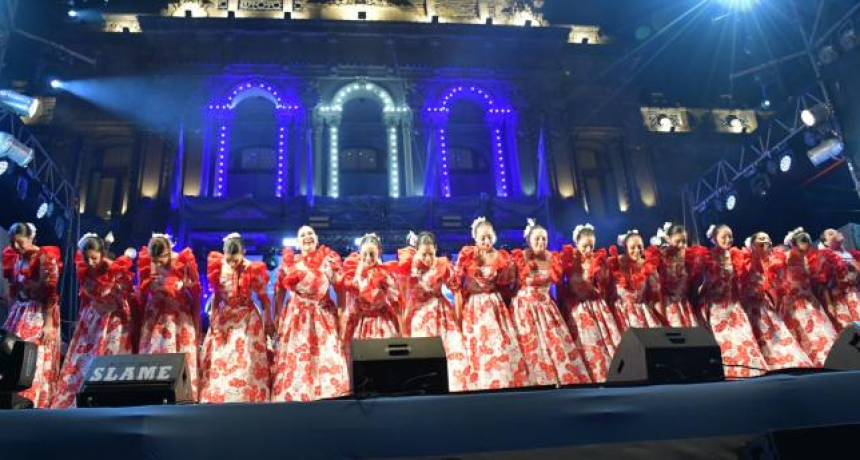 Hoy continúa la fiesta de la Independencia en la explanada de Casa de Gobierno
