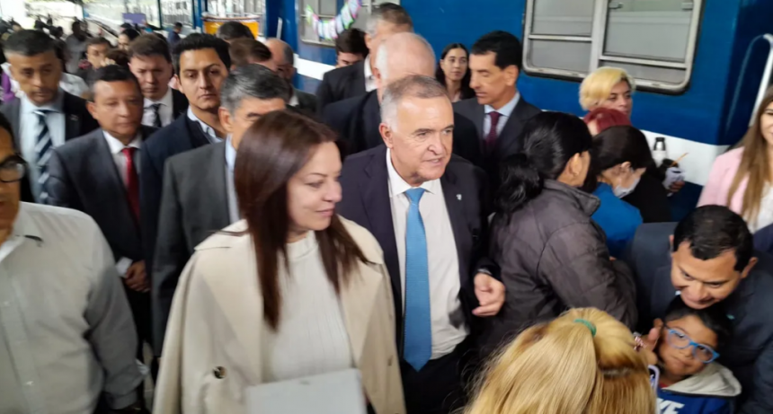 Jaldo y Pettovello presentaron el Tren Sociosanitario en Tucumán