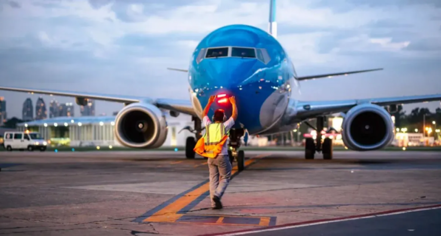 El Gobierno autorizó a otra aerolínea internacional a operar en el país