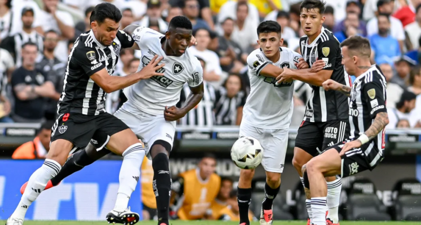 Atlético Mineiro reclamará ante la Conmebol por el arbitraje argentino en la final de la Copa Libertadores